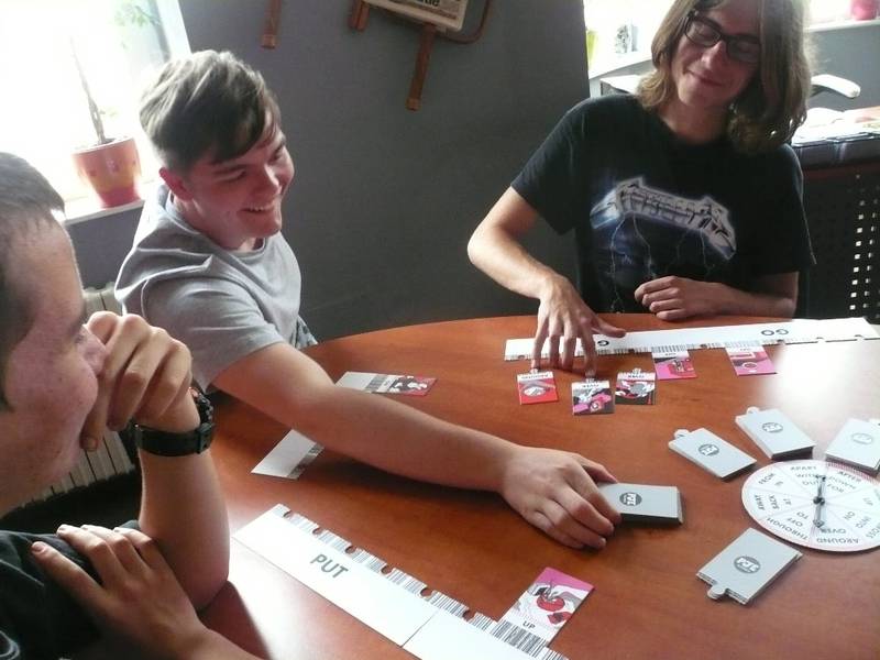 Look For, Look Out! Anglická frázová slovesa stolní hra