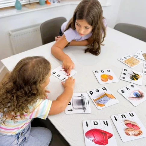 Match It! 3 Letter Words Self-Correcting Words první slova
